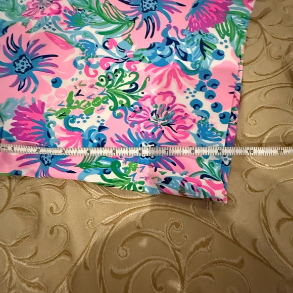 Lily Pulitzer luxletic Bermuda shorts - Picture 7 of 7